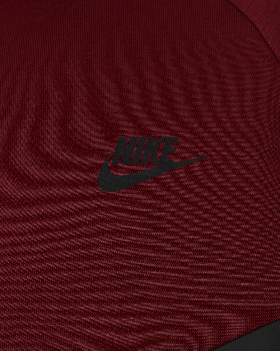 Chaqueta RCD Mallorca Sportswear Tech Fleece Windrunner Burgundy